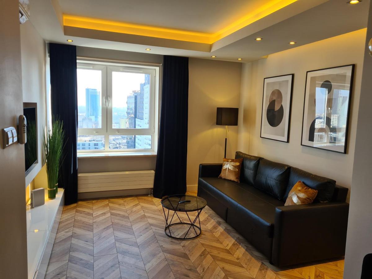 Platinum Towers Apartment With Parking By Renters Prestige Varsovie Extérieur photo